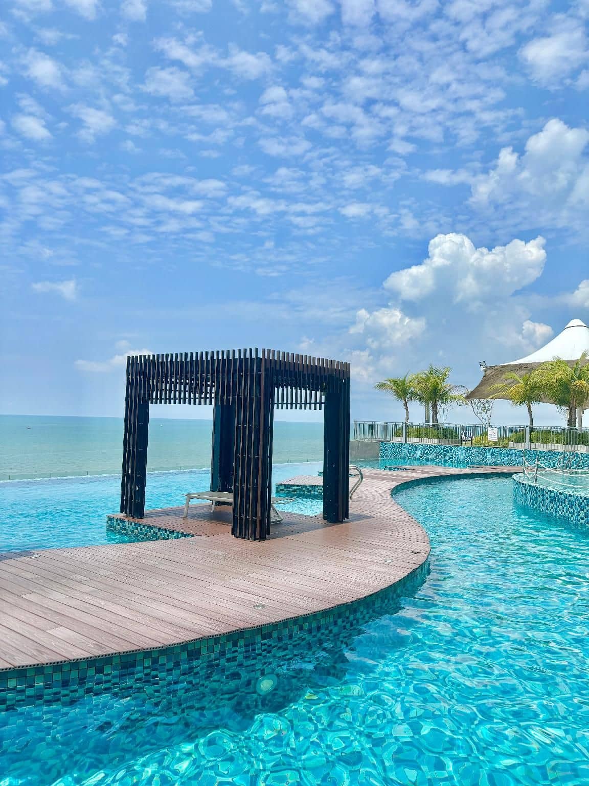 Beach&Pool Access 2BR2BA @Imperium 6pax Iconique Beach&Pool Access 2BR2BA @Imperium 6pax Iconique