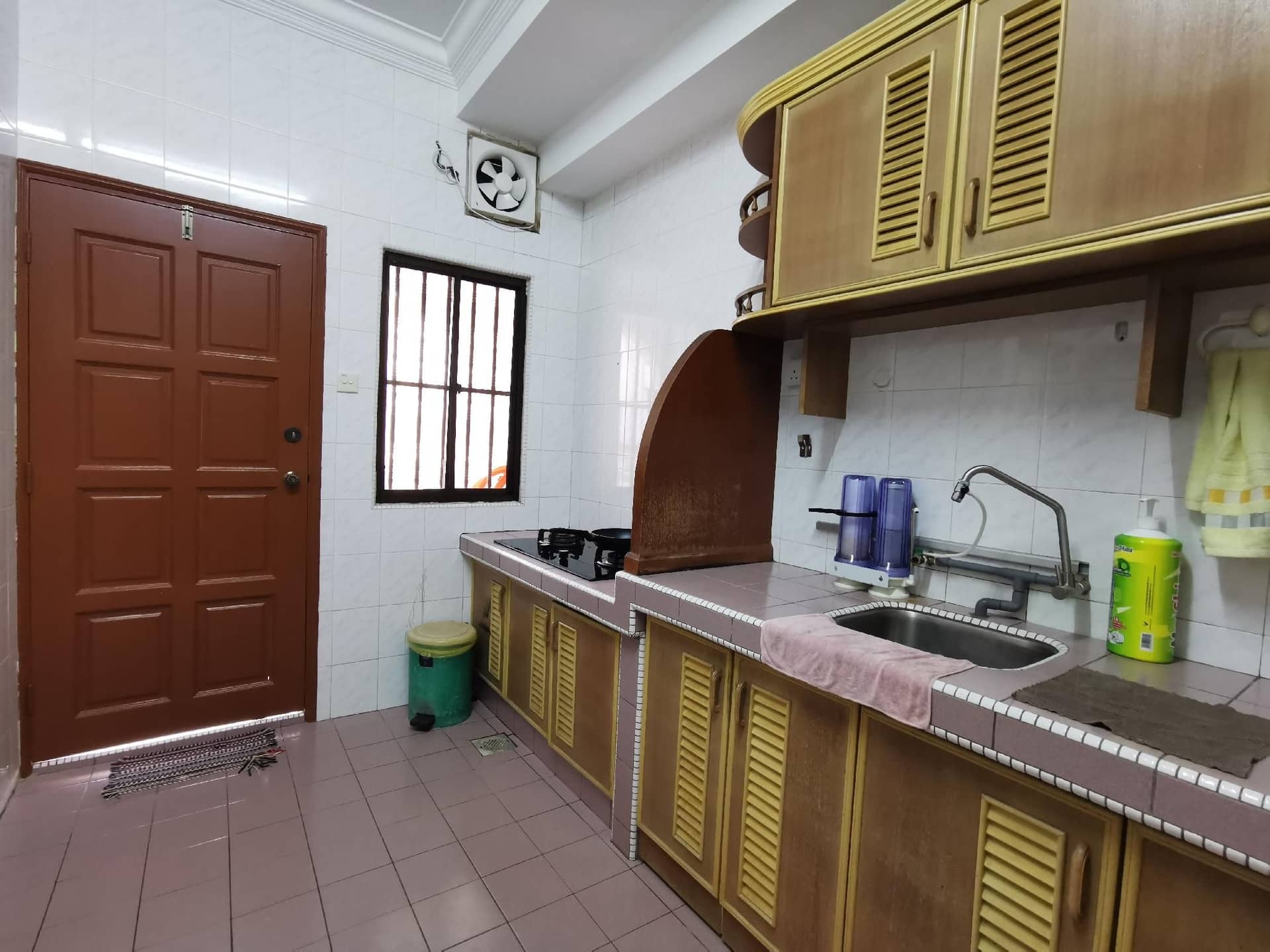 DIY Palm Court 3BR Apartment, 7 Guests DIY Palm Court 3BR Apartment, 7 Guests