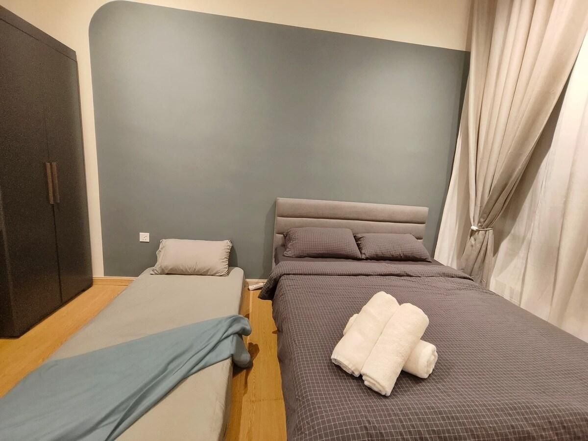 เลเวล 13 วิวสระน้ำ-2 ห้องนอน-กวนตัน-1-4ท่าน (LV13 PoolView 2 bedroom Kuantan | 1-4pax |)2