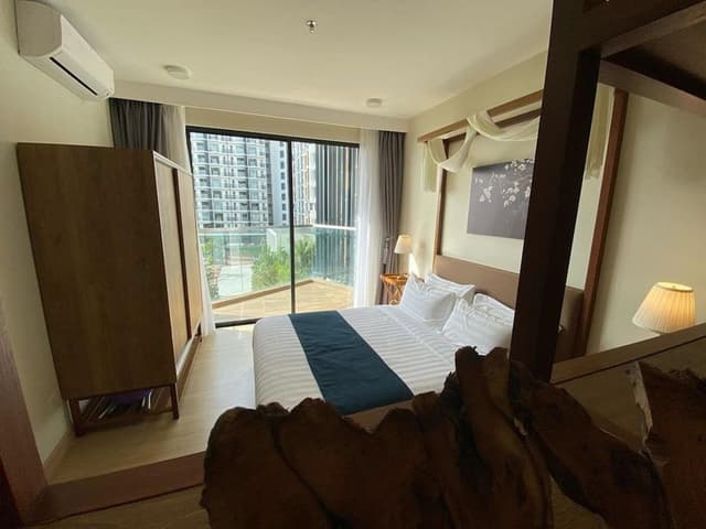 Deluxe Studio, Balcony