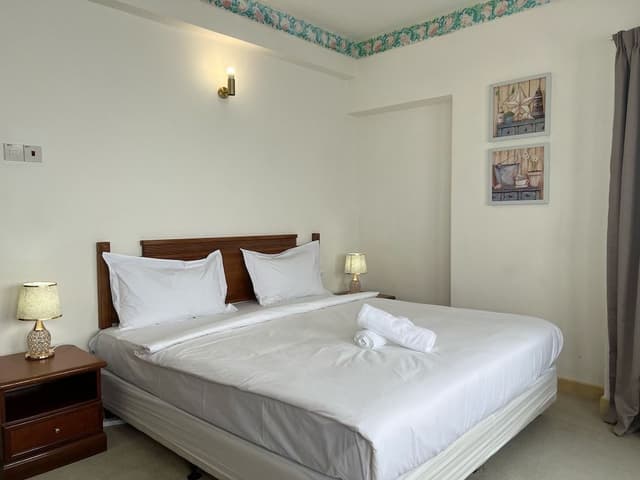 Deluxe Apartment