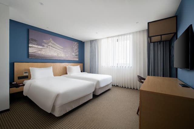 Deluxe Twin Room