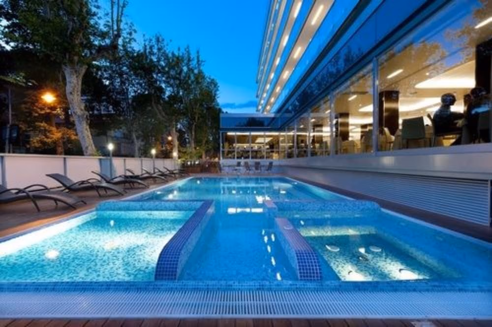 Aqua Hotel0