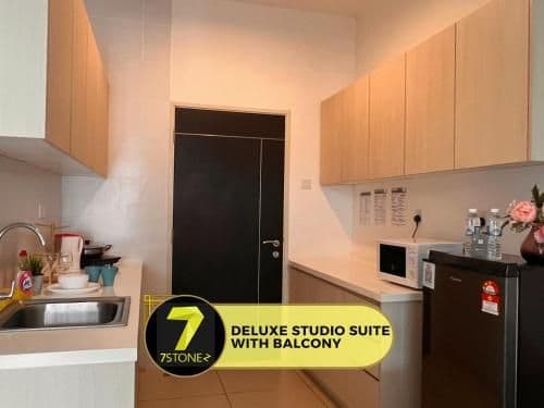 Deluxe Studio Suite with Balcony