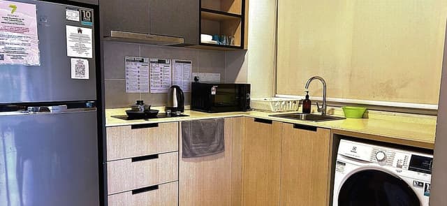 1-Bedroom Deluxe King Suite with Balcony