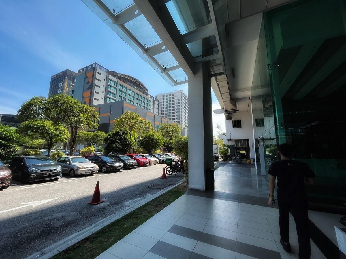 อพาร์ตเมนต์ 2 ห้องนอน 1 ห้องน้ำส่วนตัว ขนาด 1388 ตร.ม. – ใจกลางเมืองชะฮ์อาลัม (Large 2BR Near to Avisena, PKNS,SACC Mall,UitmSek7)0