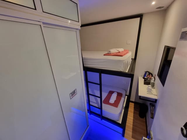 Twin Room - Non-Smoking