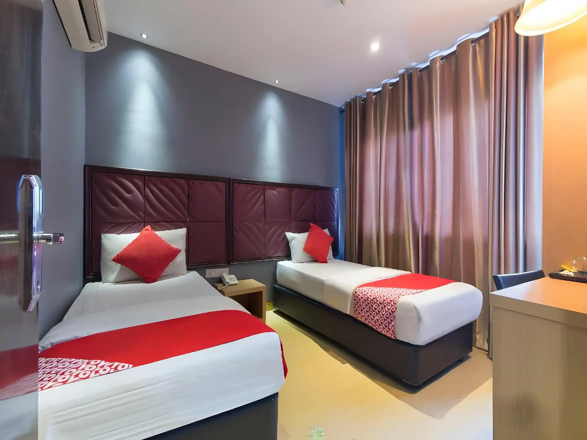 โอโย90894โรงแรมเอสเอ็มซีไอซิตี้ โอโย90894โรงแรมเอสเอ็มซีไอซิตี้