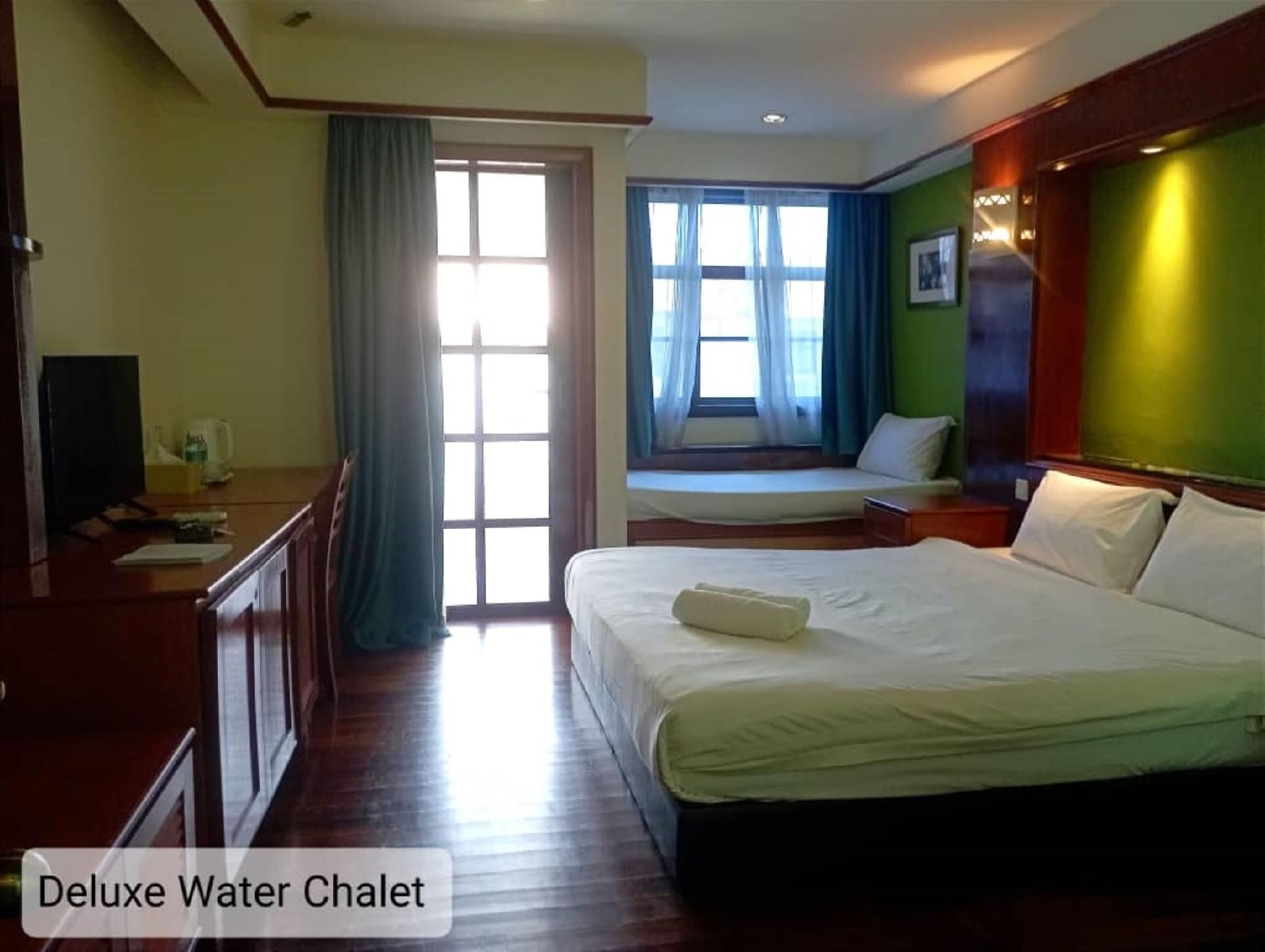 ชาเลต์น้ำอัลไพน์แอลเอ็กซ์พีดี (Alpine Lxpd Water Chalet)3
