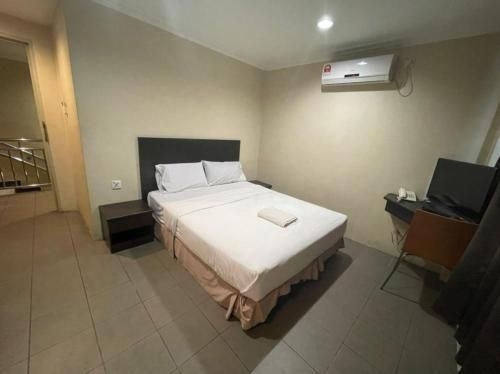 OYO 90411 Perdana Hotel Labuan3
