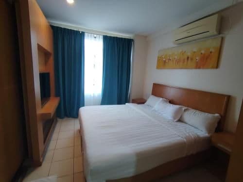 Deluxe Room with King Bed - Non-Smoking
