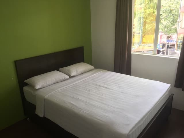 Business Double Room Single Use, 1 Double Bed, Smoking, City View