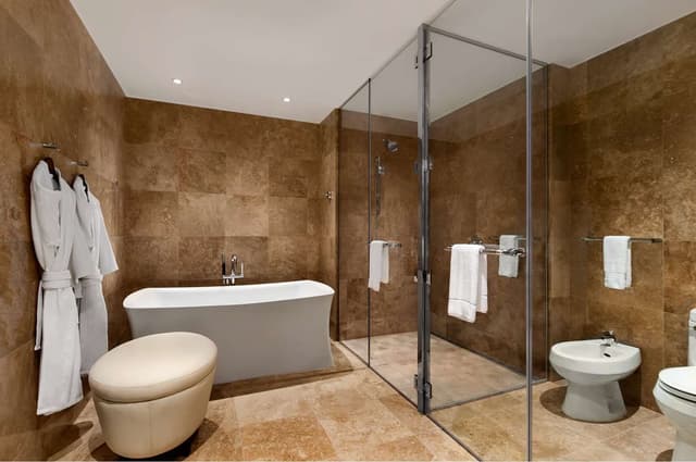 1 KING BED PRESIDENTIAL SUITE