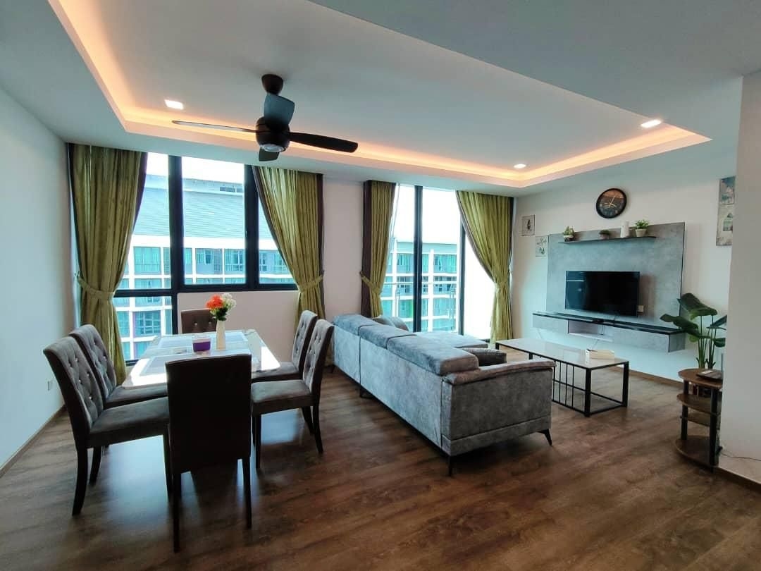 อพาร์ตเมนต์ 3 ห้องนอน 2 ห้องน้ำส่วนตัว ขนาด 94 ตร.ม. – กลางเมืองกูชิง (A.Foo Homestay 4 @ Jazz Suite 4 Vivacity Megamall)3