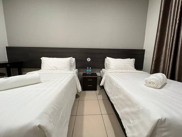 Deluxe Twin Room without Window