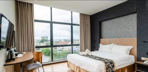 Roxy Hotel & Apartments1