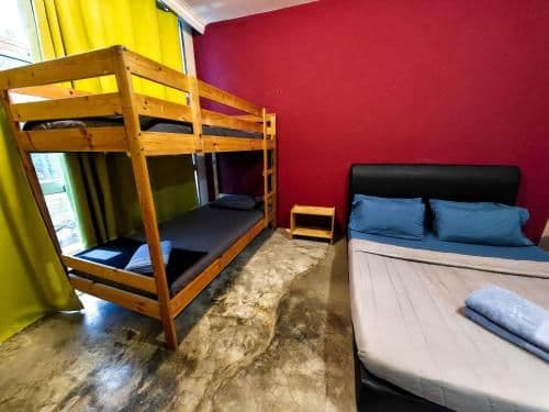 Economy Quadruple Shared Facilities