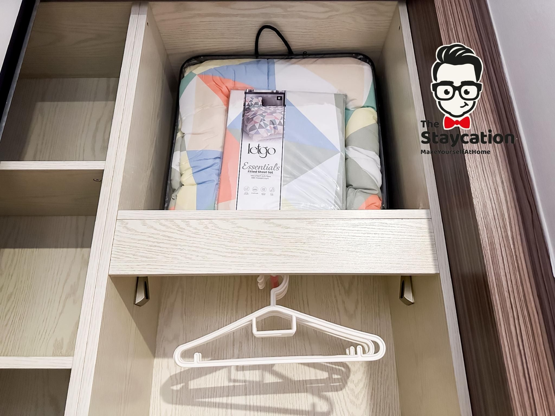 สเตเคชั่น ดีลักซ์ โฮมสเตย์ 61 ซาเตรีย เรสซิเดนซ์ (Staycation Deluxe Homestay 61 Satria Residences)1