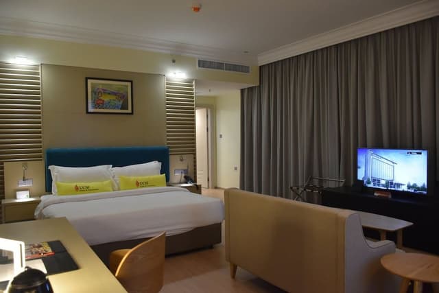 Deluxe Room, 1 King Bed