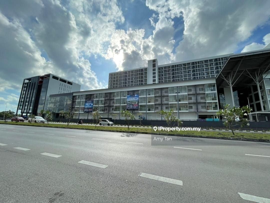เดอะ โพเดียม กุชิง ลักชัวรี ซิกซ์แพ็กซ์ ทรีบีอาร์ เอชฟลอร์ (The Podium Kuching Luxury 6pax 3BR HFloor)1