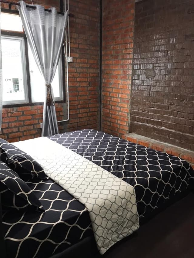 King Standard Room