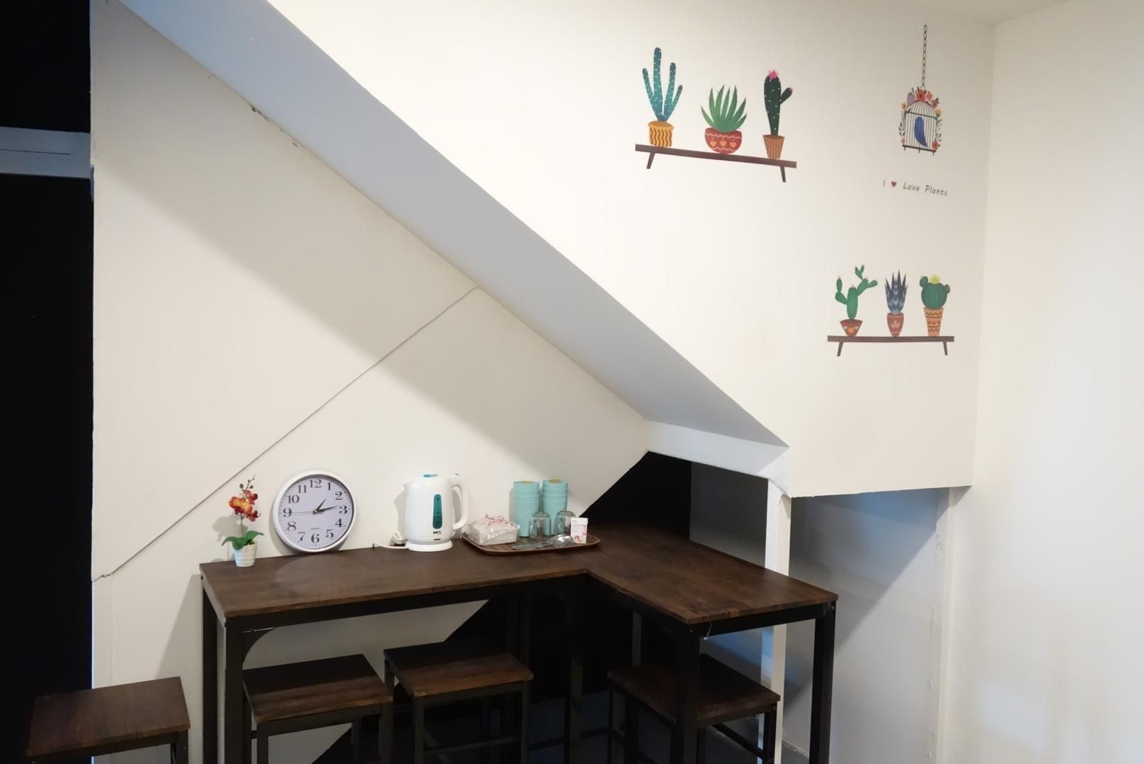 ฮอร์นบิล โฮสเทล (Hornbill Hostel)1