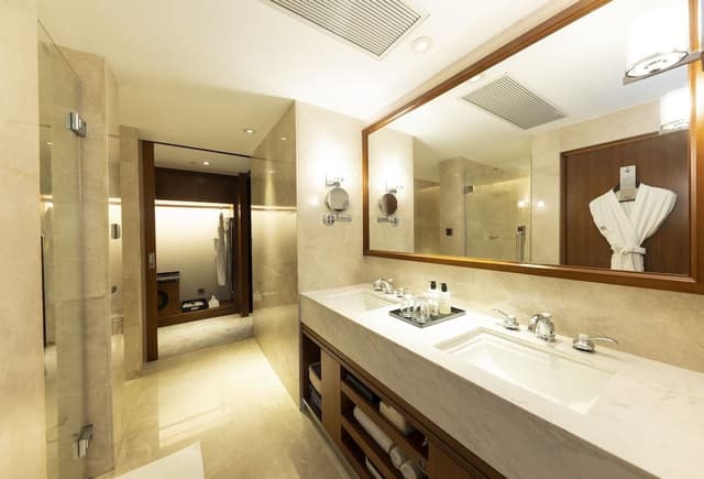 Superior Room, 1 King Bed
