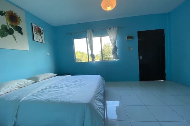 Room, Private Bathroom