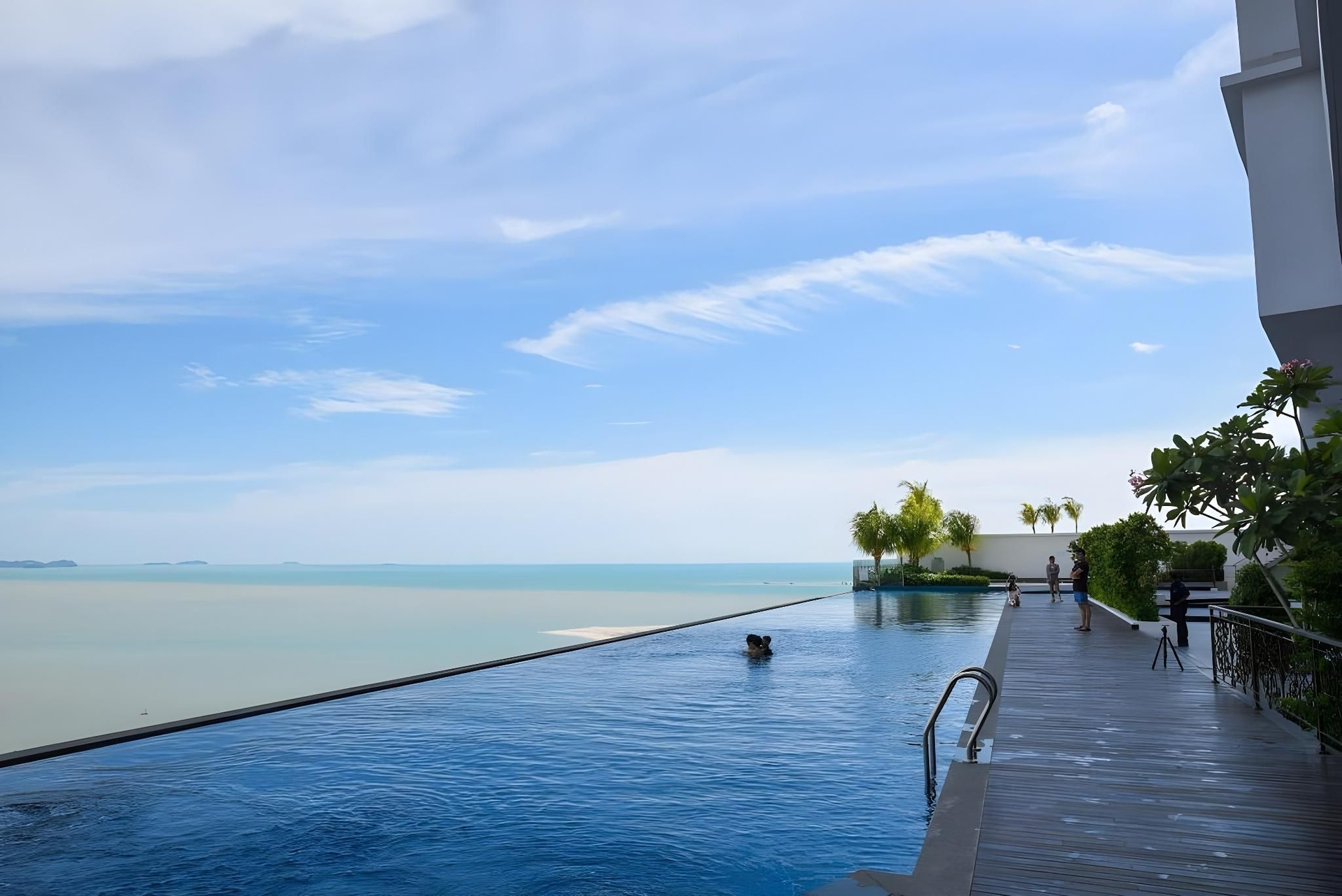 Bathtub With SeaView Silverscape Malacca ByMicasa2