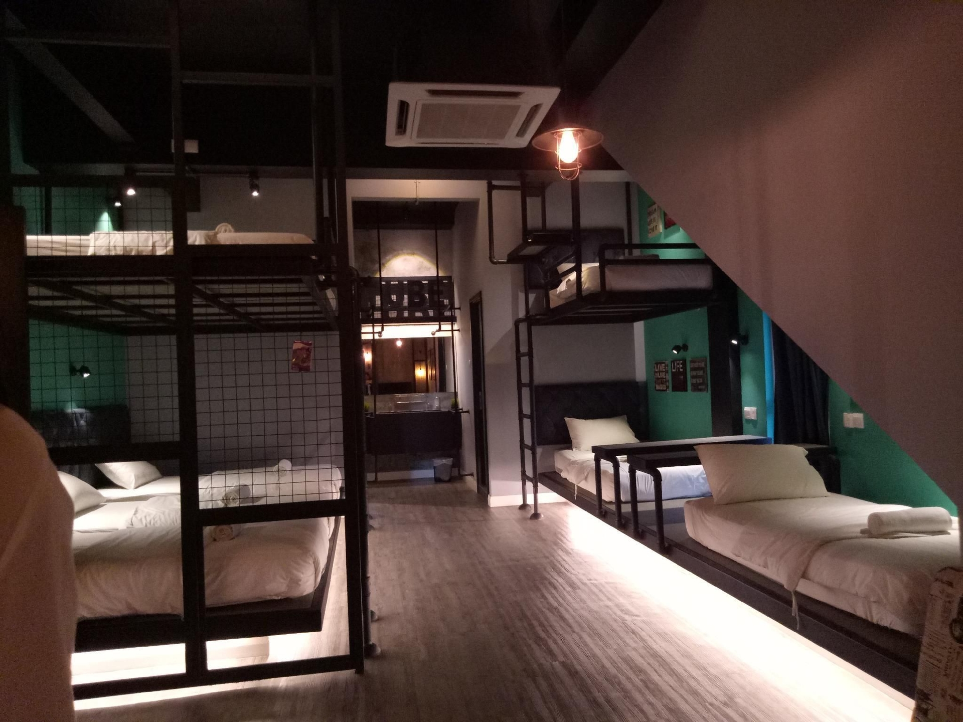 OYO 90899 Tube Hotel Melaka3