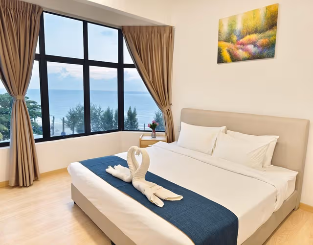 2-Bedroom Deluxe Suite