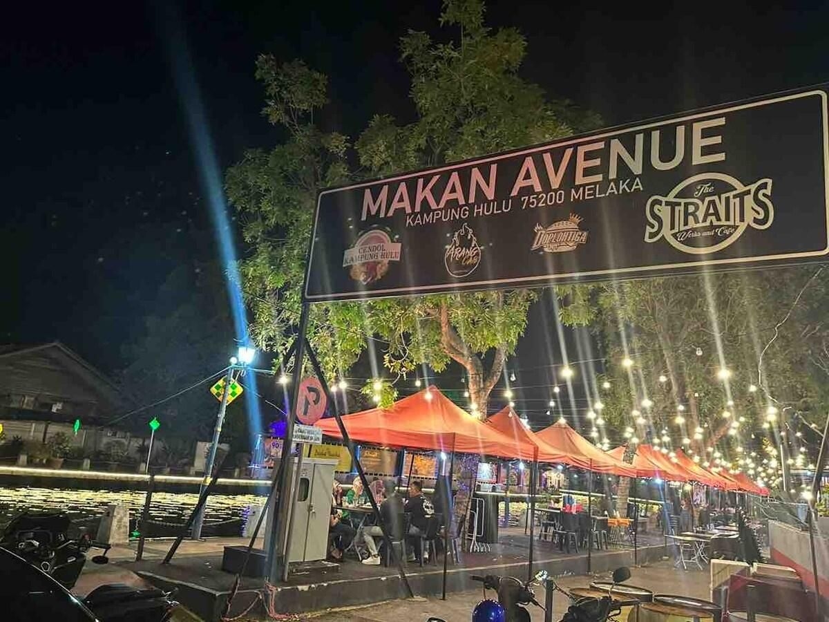 The Ambiance , Melaka l Town Area l Netflix l Wifi4