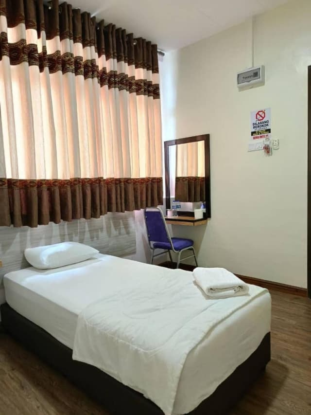 Deluxe Single Room
