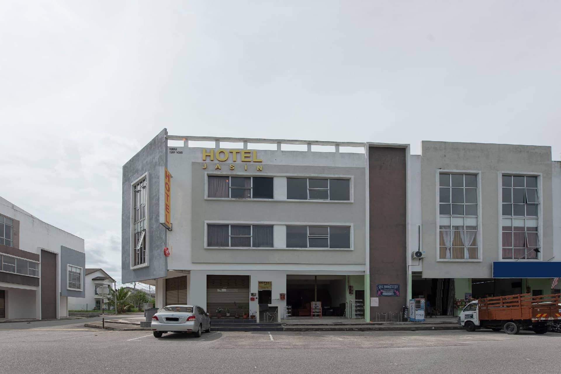 OYO 90380 Hotel Jasin OYO 90380 Hotel Jasin