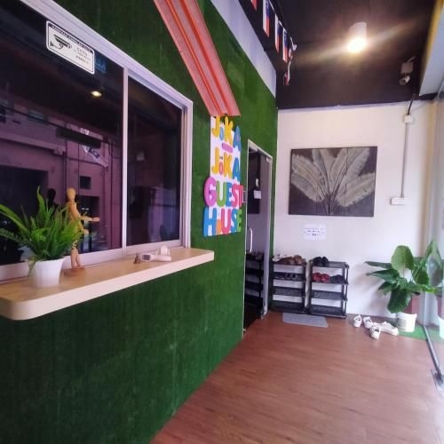 โจกะ-โจก้า เกสต์เฮาส์ (Joka-Joka Guest House)0
