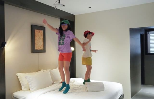 Loft Suite Slide