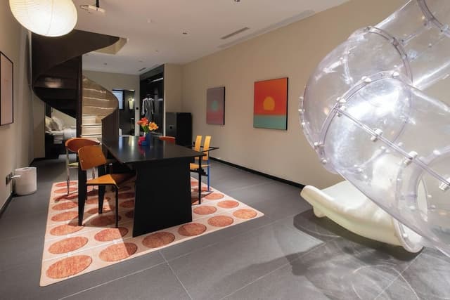 Loft Suite Spiral