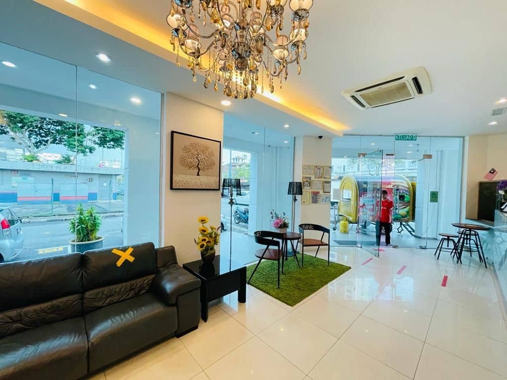 โรงแรมแซมเบอร์เกอร์ พลาซ่า มาห์โกตา โรงแรมแซมเบอร์เกอร์ พลาซ่า มาห์โกตา