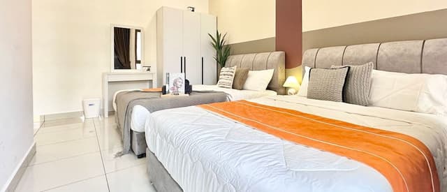 Luxury Apartment, 4 Bedrooms, Accessible, City View