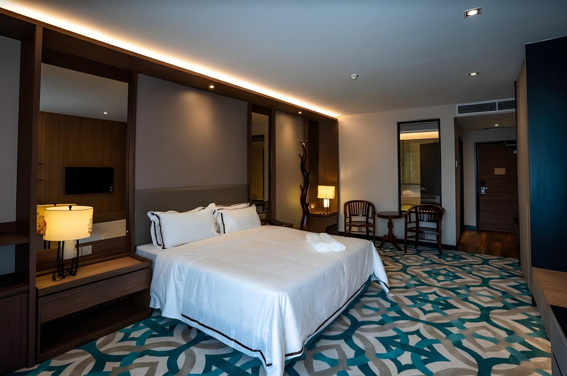 โรงแรมคริสตี สวีท (Christee Suites Hotel)3