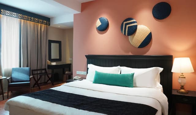 Junior King Suite