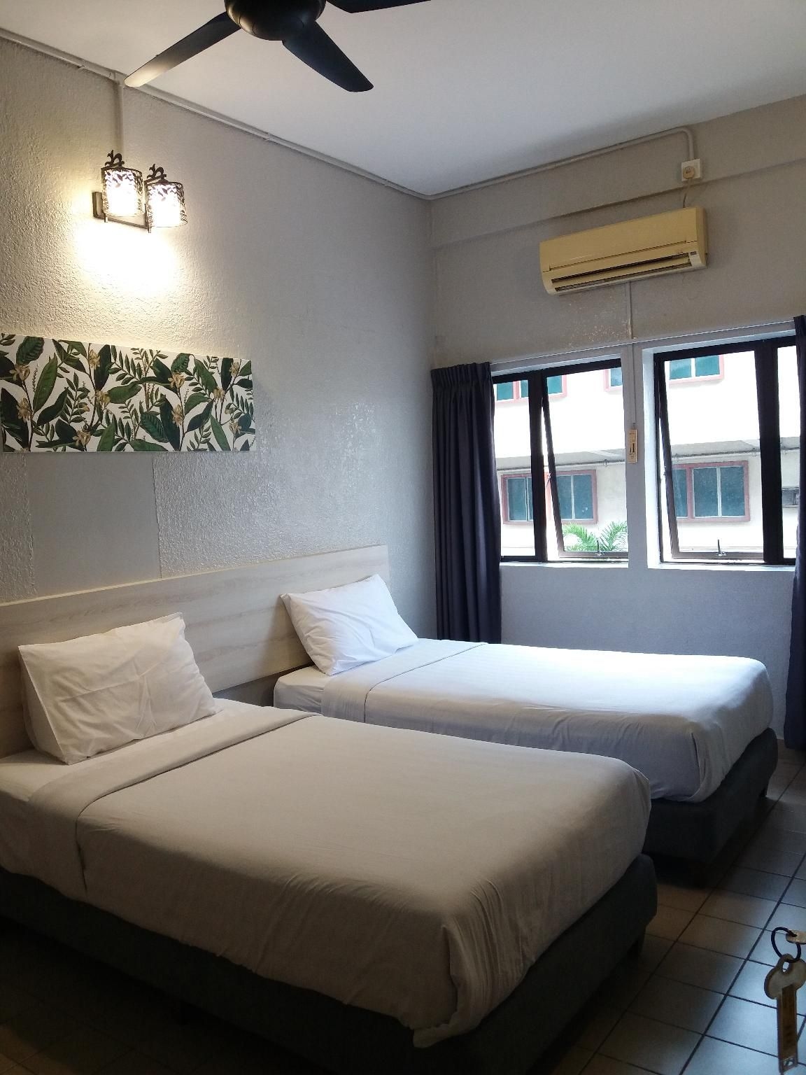 โรงแรมโลตัส อินน์ (Lotus Inn Hotel)3