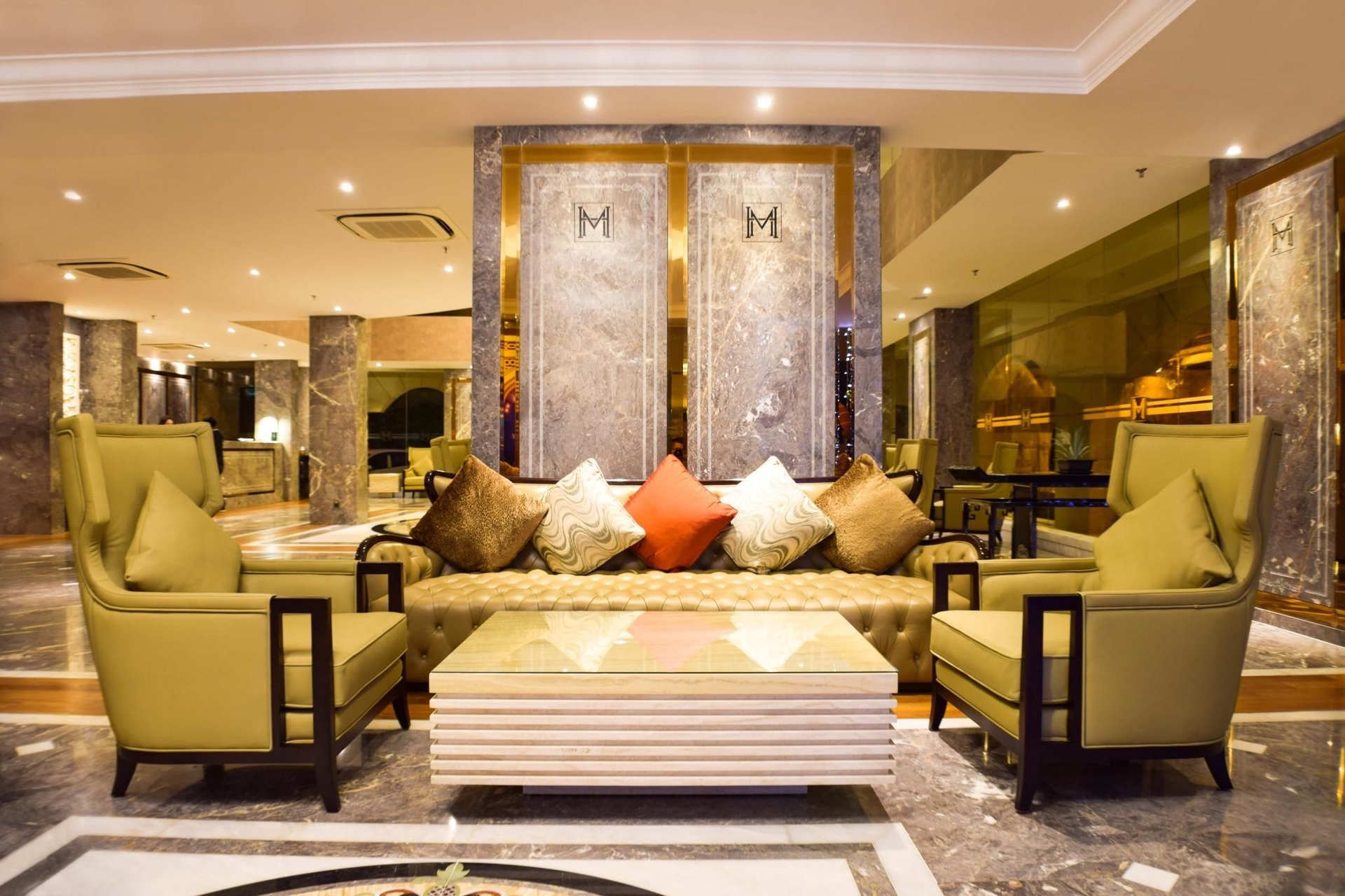 โรงแรมโมตี (Moty Hotel)0