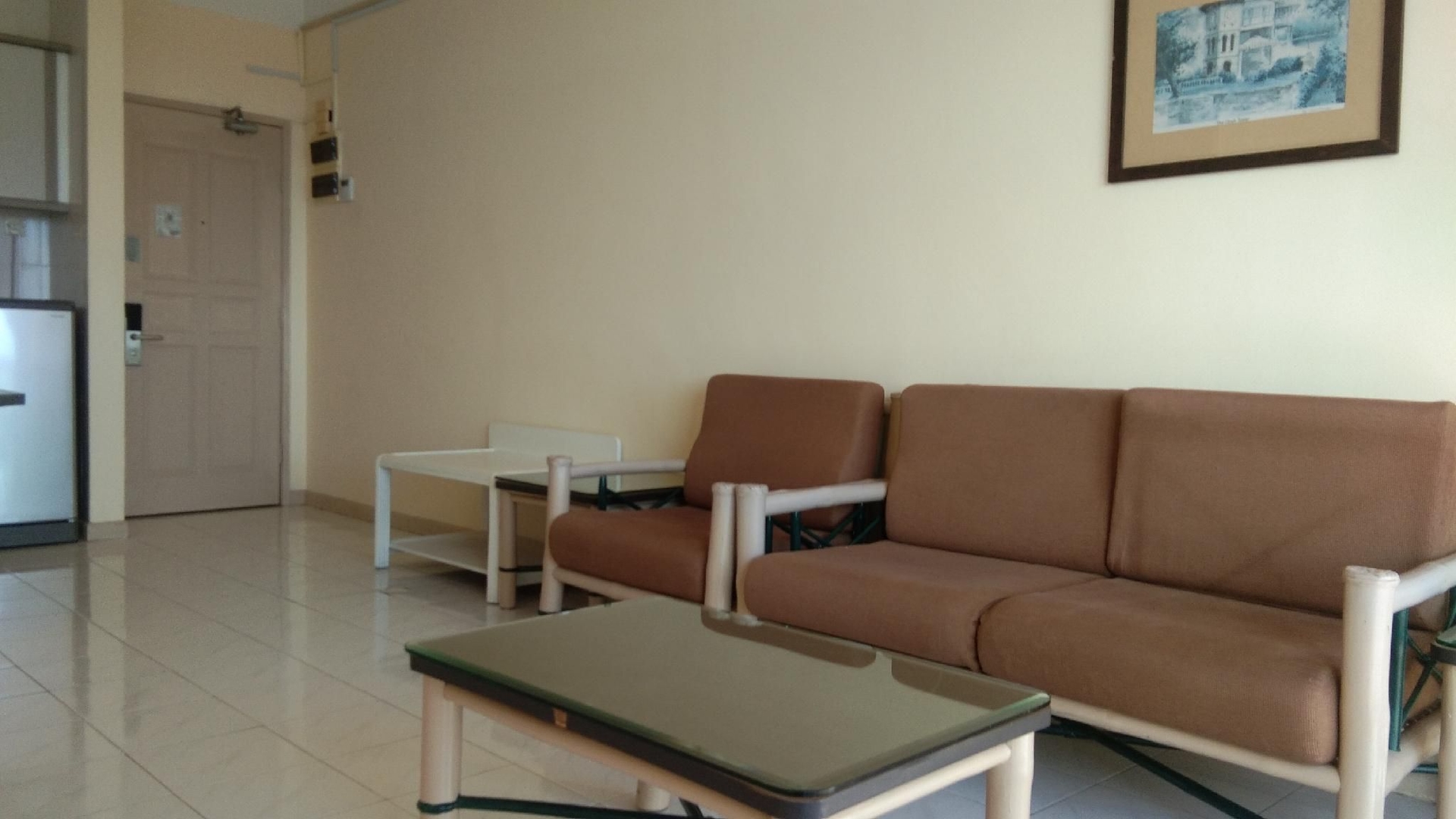 โอโย โฮม 90533 โนแมดิก ทาวน์ คอนโด (OYO Home 90533 Nomadic Town Condo)4