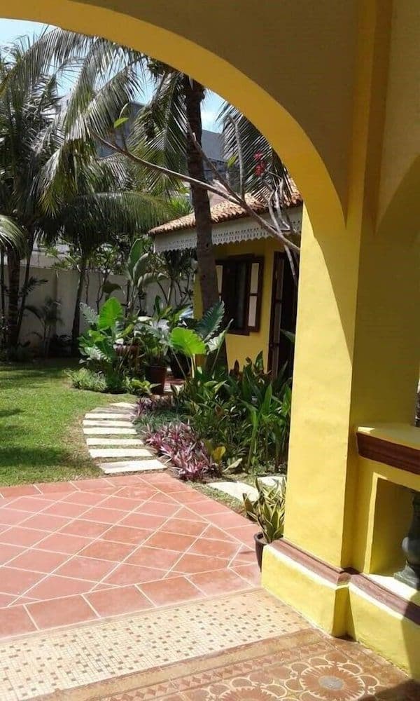 Garden Chalet