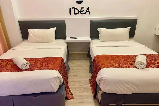 Deluxe Twin Room