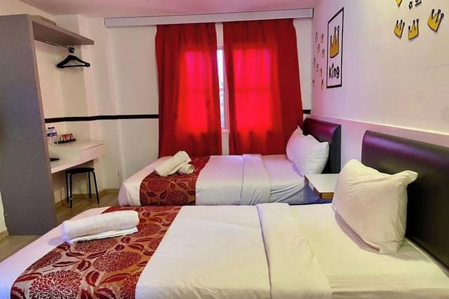 Triple Room