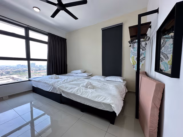 City View One Bedroom Apartment with Balcony