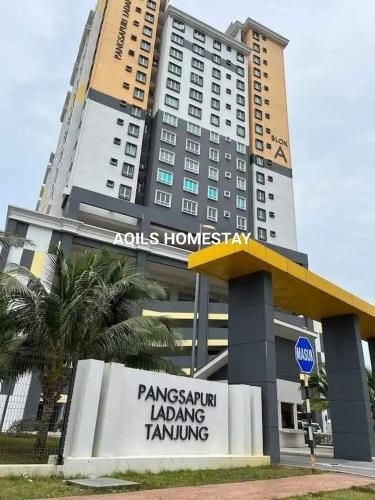 อพาร์ตเมนต์ 3 ห้องนอน 2 ห้องน้ำส่วนตัว ขนาด 100 ตร.ม. – ซิตี้เซ็นเตอร์ (Aqils Homestay)0