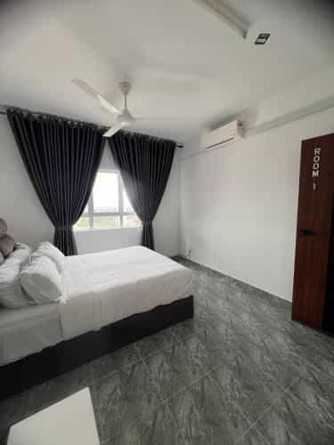อพาร์ตเมนต์ 3 ห้องนอน 2 ห้องน้ำส่วนตัว ขนาด 870 ตร.ม. – ซิตี้เซ็นเตอร์ อพาร์ตเมนต์ 3 ห้องนอน 2 ห้องน้ำส่วนตัว ขนาด 870 ตร.ม. – ซิตี้เซ็นเตอร์